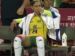 Jesse Dubai nhat ban dit nhau